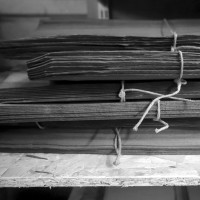 Stockage des plateaux à la verticale